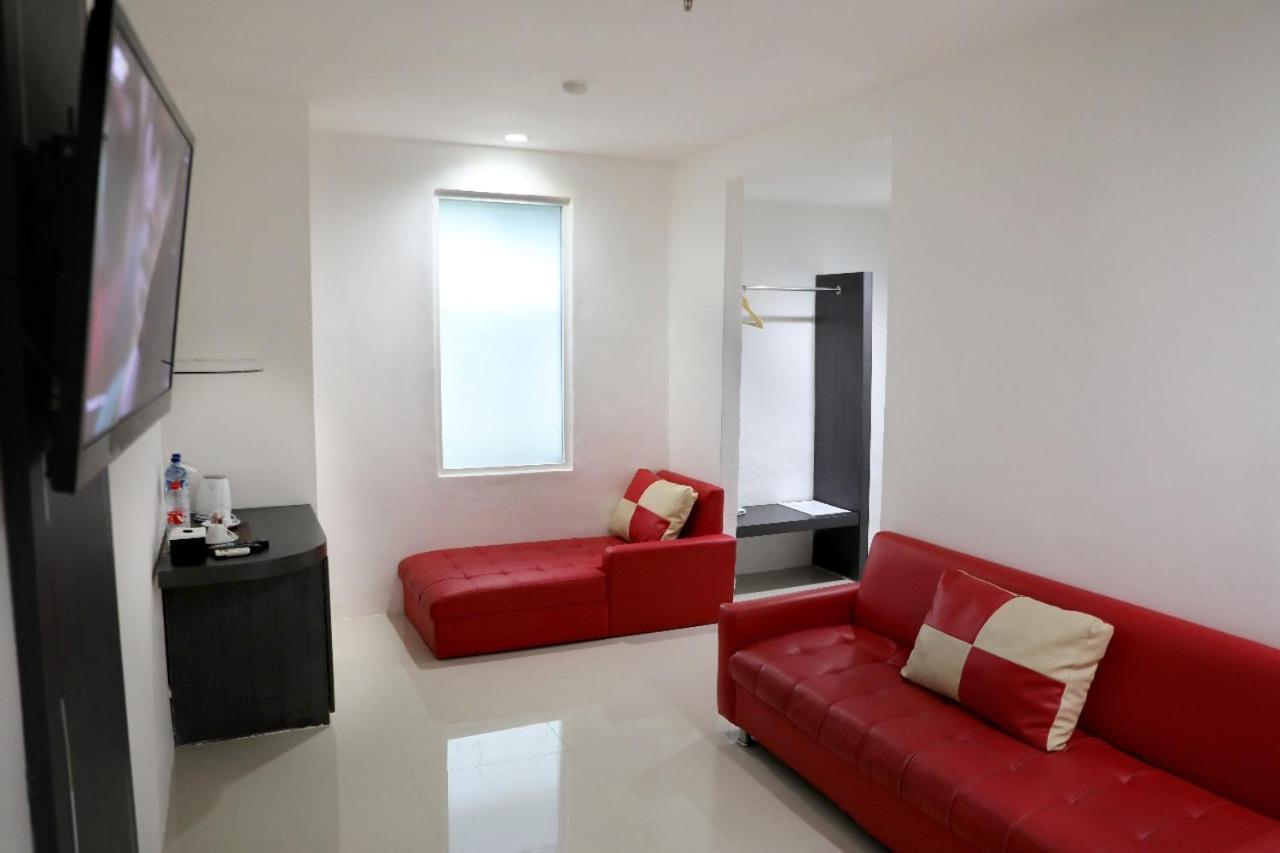 Heavenly Land Family Hotel Palembang Eksteriør bilde